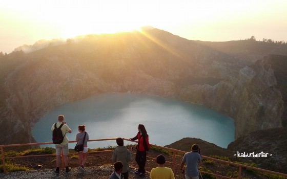Sunrise di Danau Kelimutu