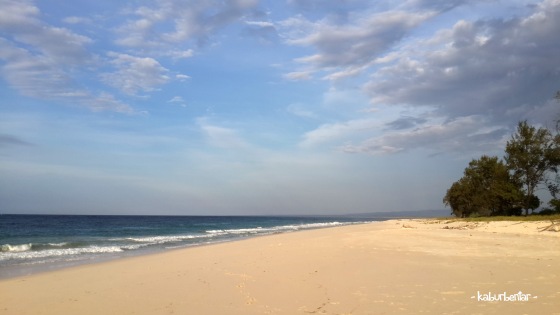 Pantai Mananga Aba
